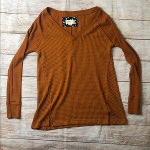Maeve by Anthropologie V-Neck Long Sleeve Tee 🧡